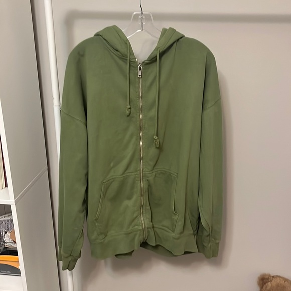 brandy Melville green zip up hoodie! fits large/XL - Picture 1 of 2